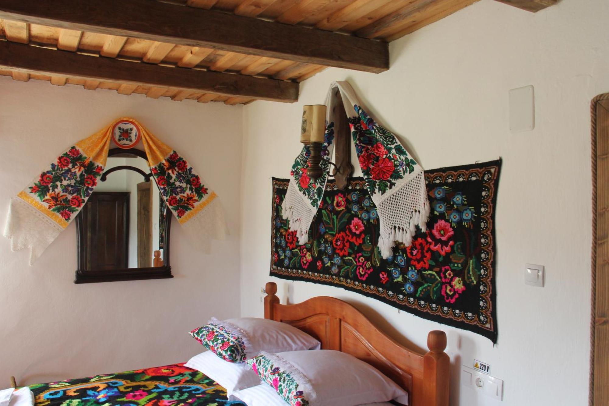 Casa Veche Breb Hotel Ngoại thất bức ảnh